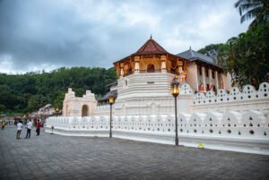 Kandy in a Day: A Cultural Getaway